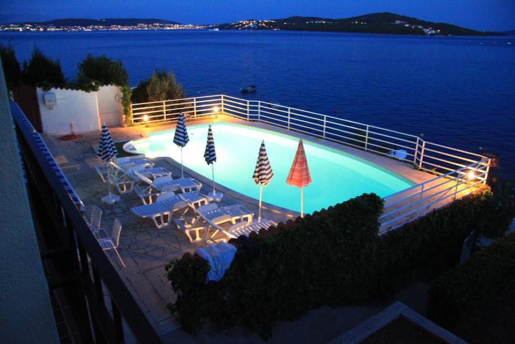 Apartments Villa Marija Сегет-Враница Экстерьер фото